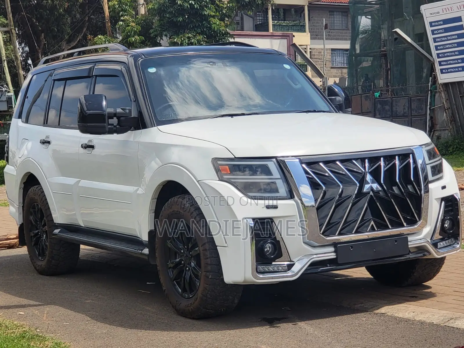 Mitsubishi Pajero Exceed 2020 White