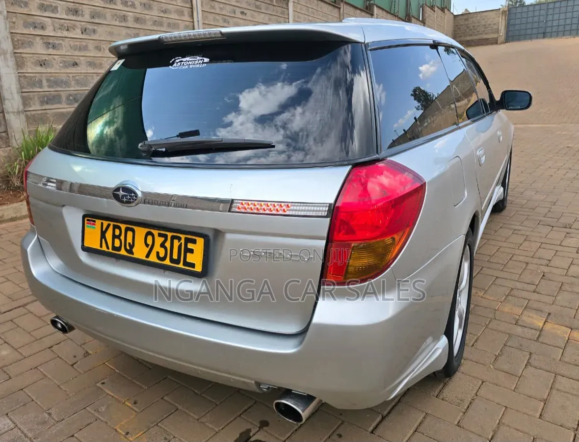 Subaru Legacy 2005 Silver