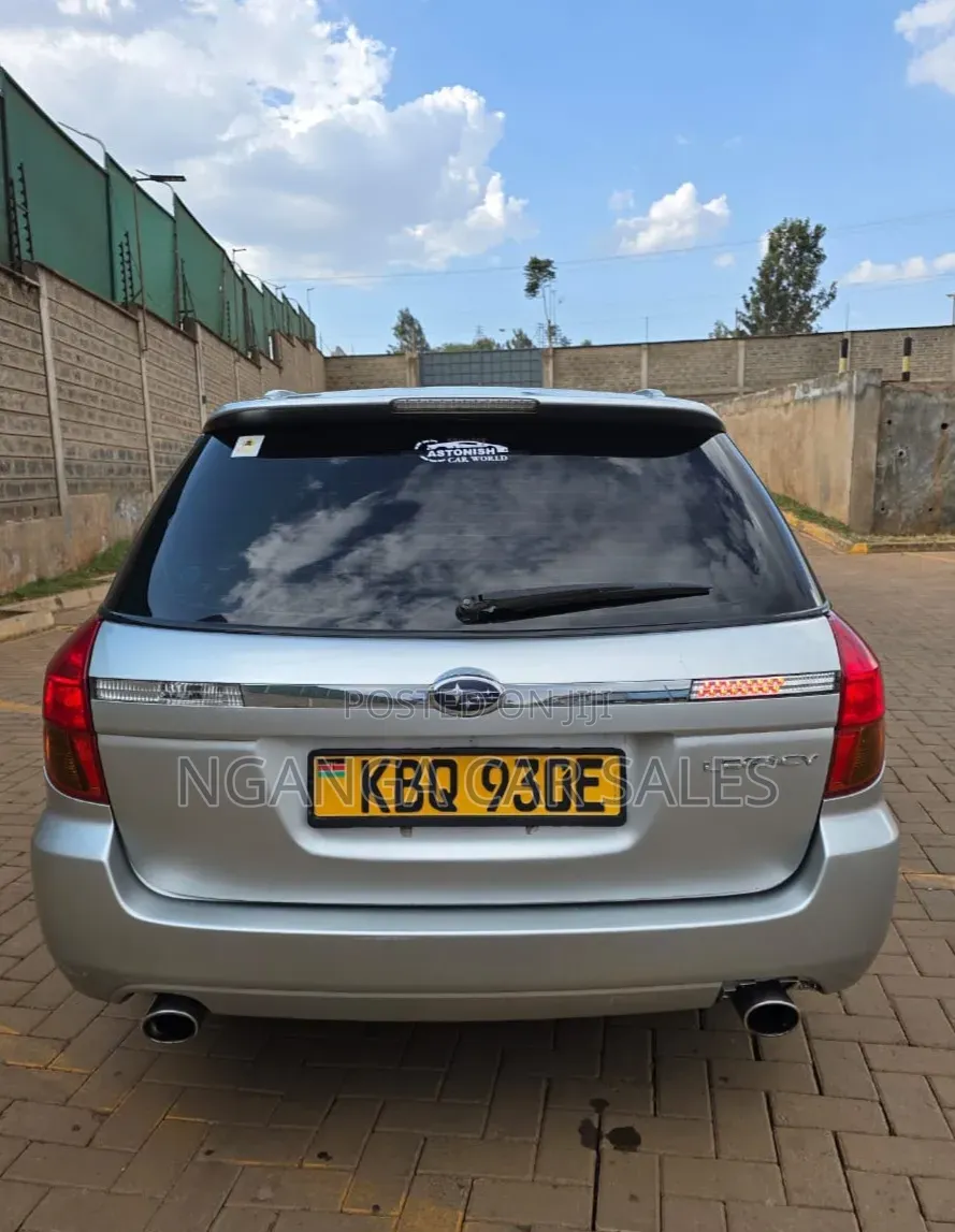 Subaru Legacy 2005 Silver