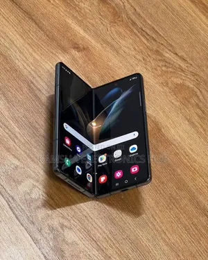 Samsung Galaxy Z Fold4 256 GB Silver