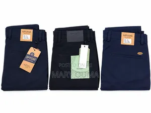 Men Plain and Side Pockets Khaki Trouser