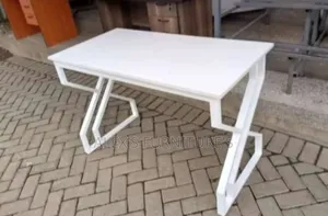 Executive Modern Desk.