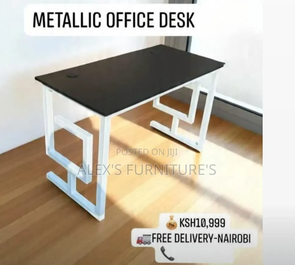 Executive Modern Desk.