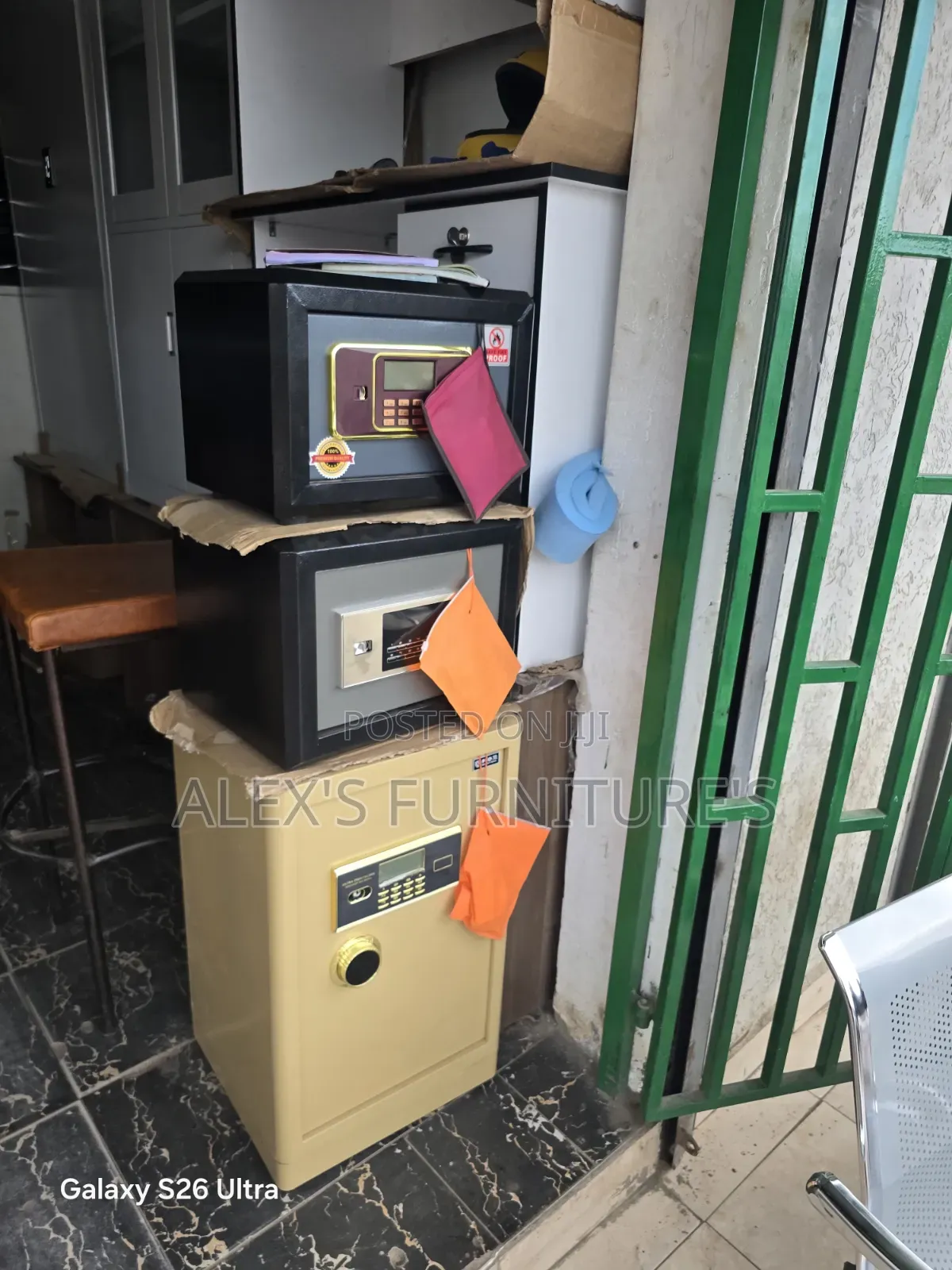 Chavel Chrome Safe