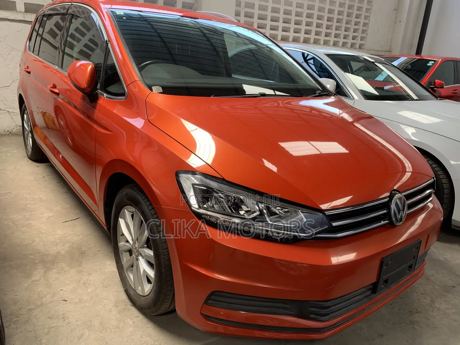 Volkswagen Touran 2019 Orange