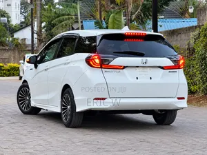 Honda Shuttle 1.5 Hybrid 2WD 2019