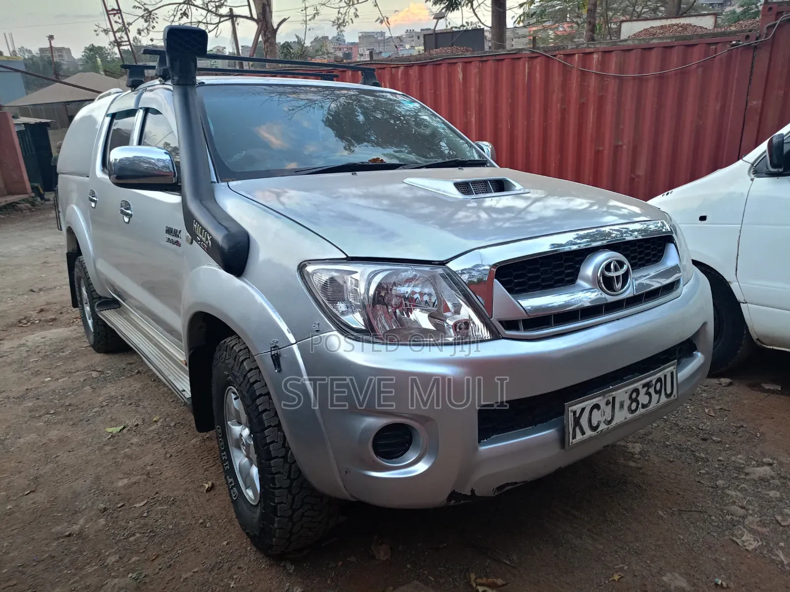 Toyota Hilux 2009 Silver