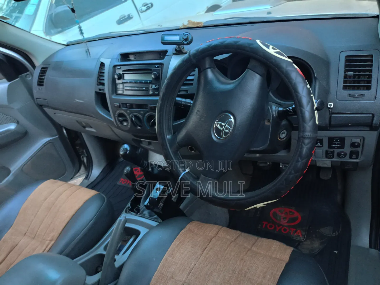 Toyota Hilux 2009 Silver