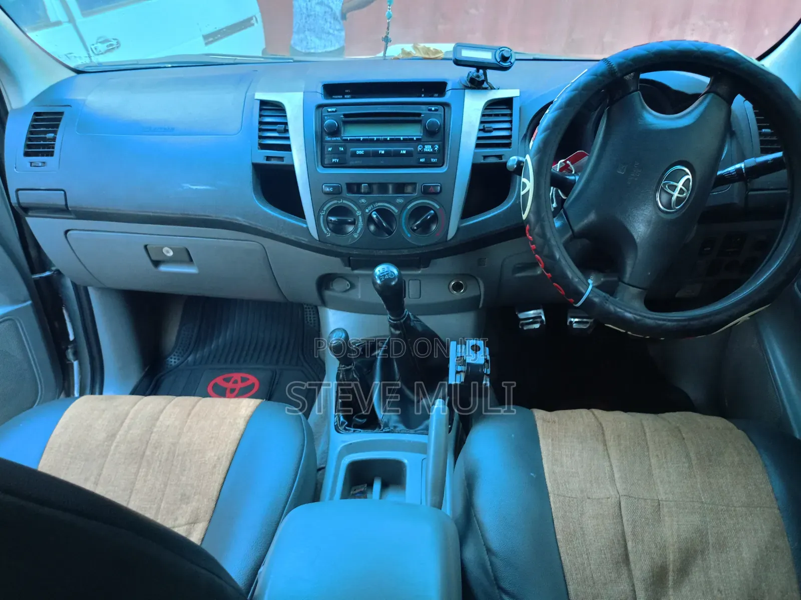Toyota Hilux 2009 Silver