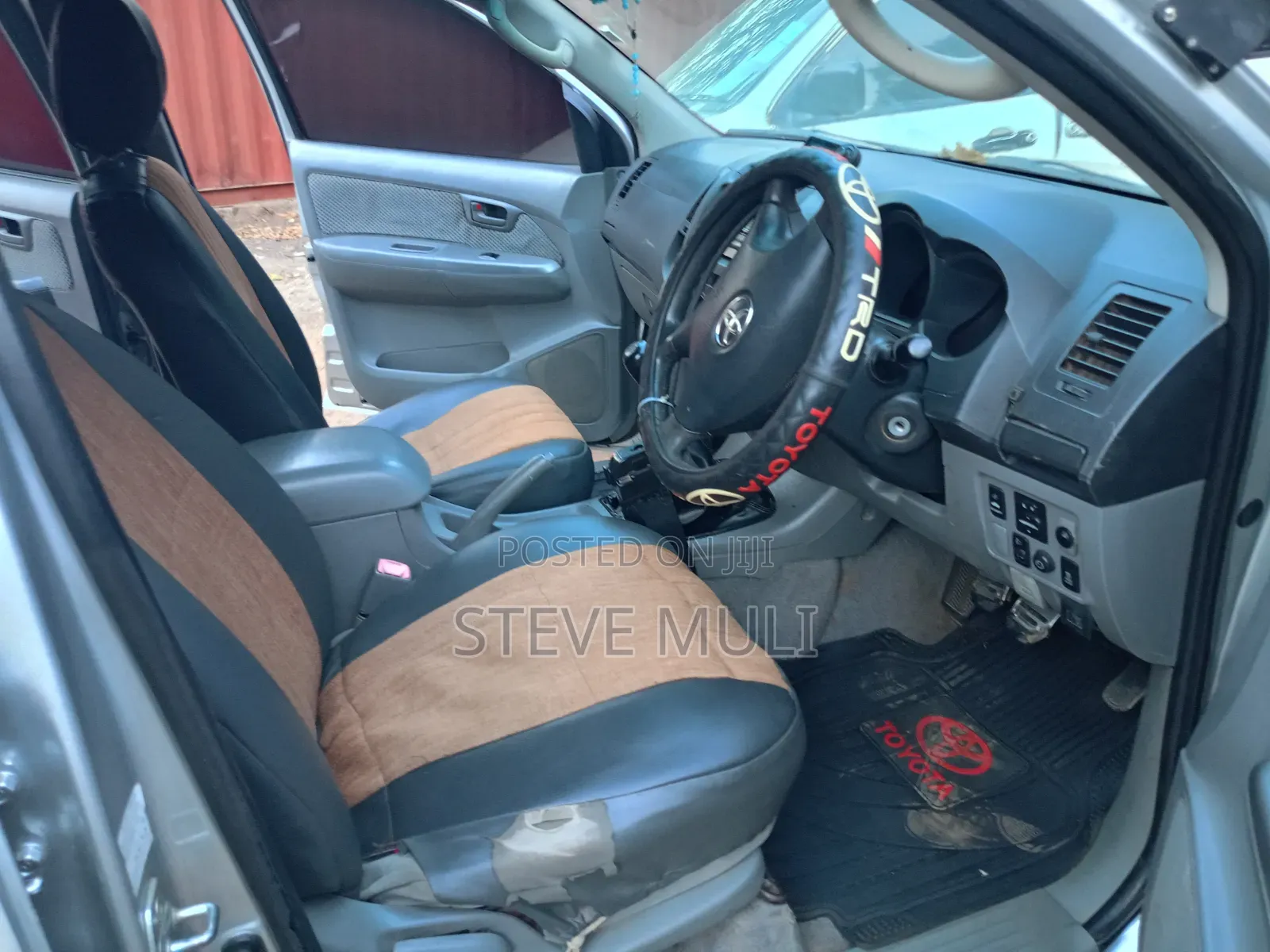 Toyota Hilux 2009 Silver