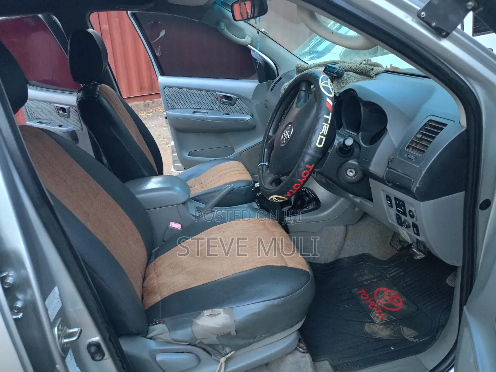 Toyota Hilux 2009 Silver