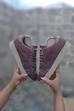 Adidas Advantage Base 2.0 Brown