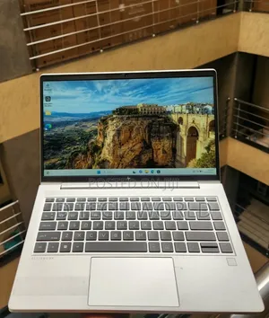 Laptop HP EliteBook 645 G9 16GB AMD Ryzen 5 SSD 256GB