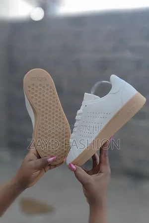 Adidas Advantage Base 2.0 Cream