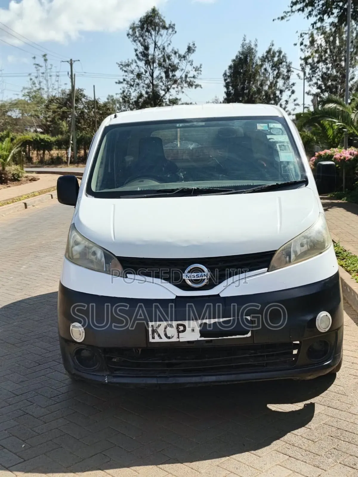 Nissan NV200 2011 White