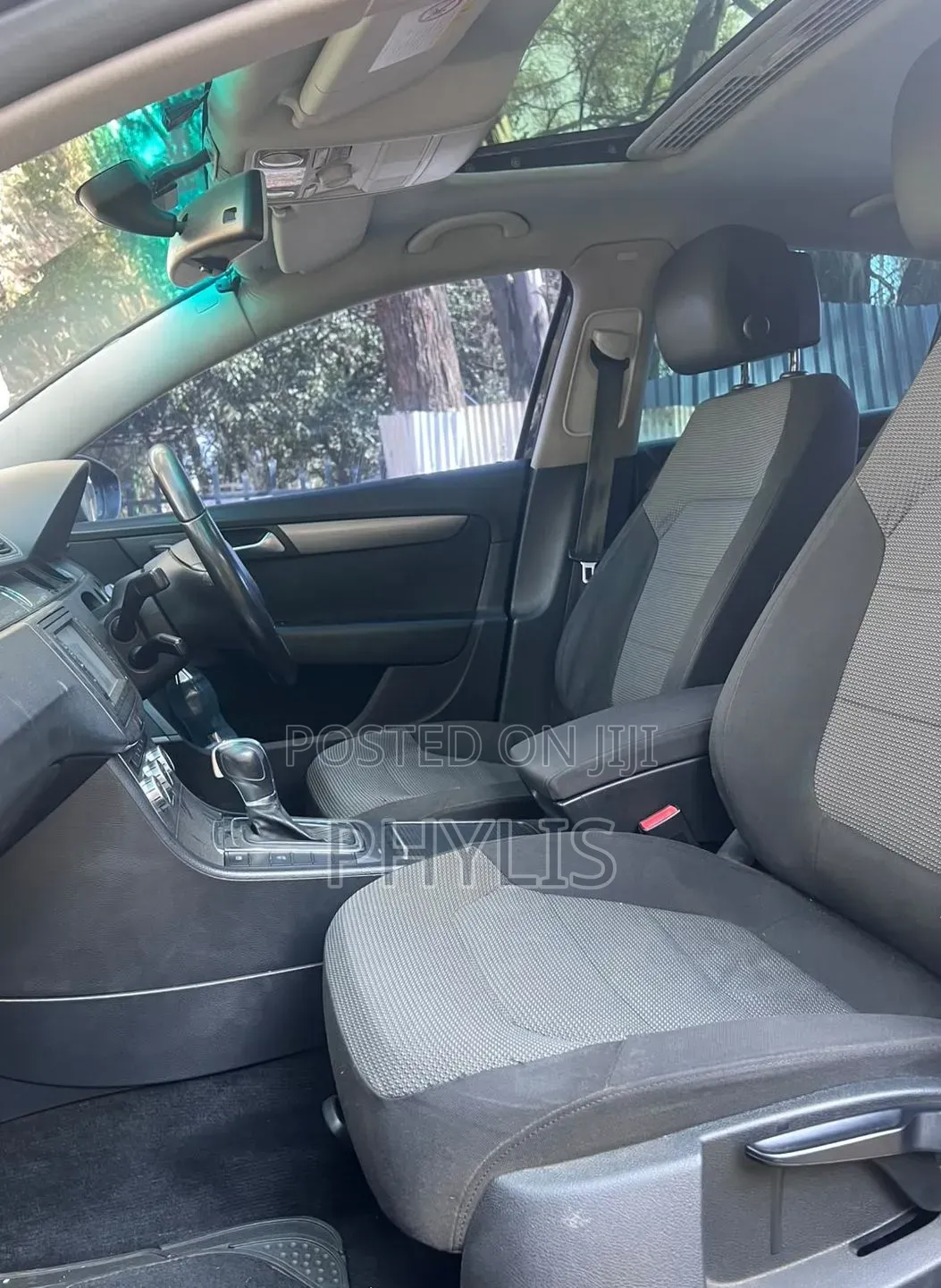 Volkswagen Passat 2012 Black