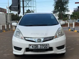 Honda Fit Shuttle 1.5 2WD 2014 White