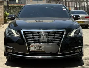 Toyota Crown 2016 Black