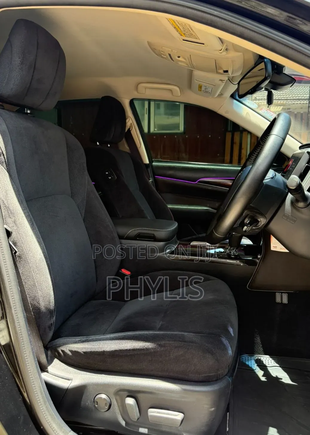 Toyota Crown 2016 Black