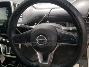 Nissan Serena 2018 White