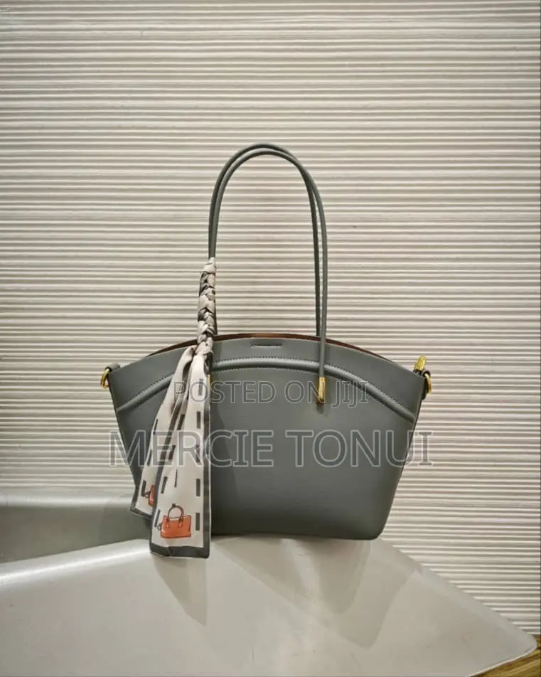 Ladies Classy Handbags for Sale