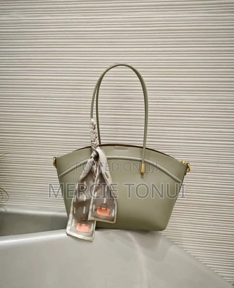 Ladies Classy Handbags for Sale