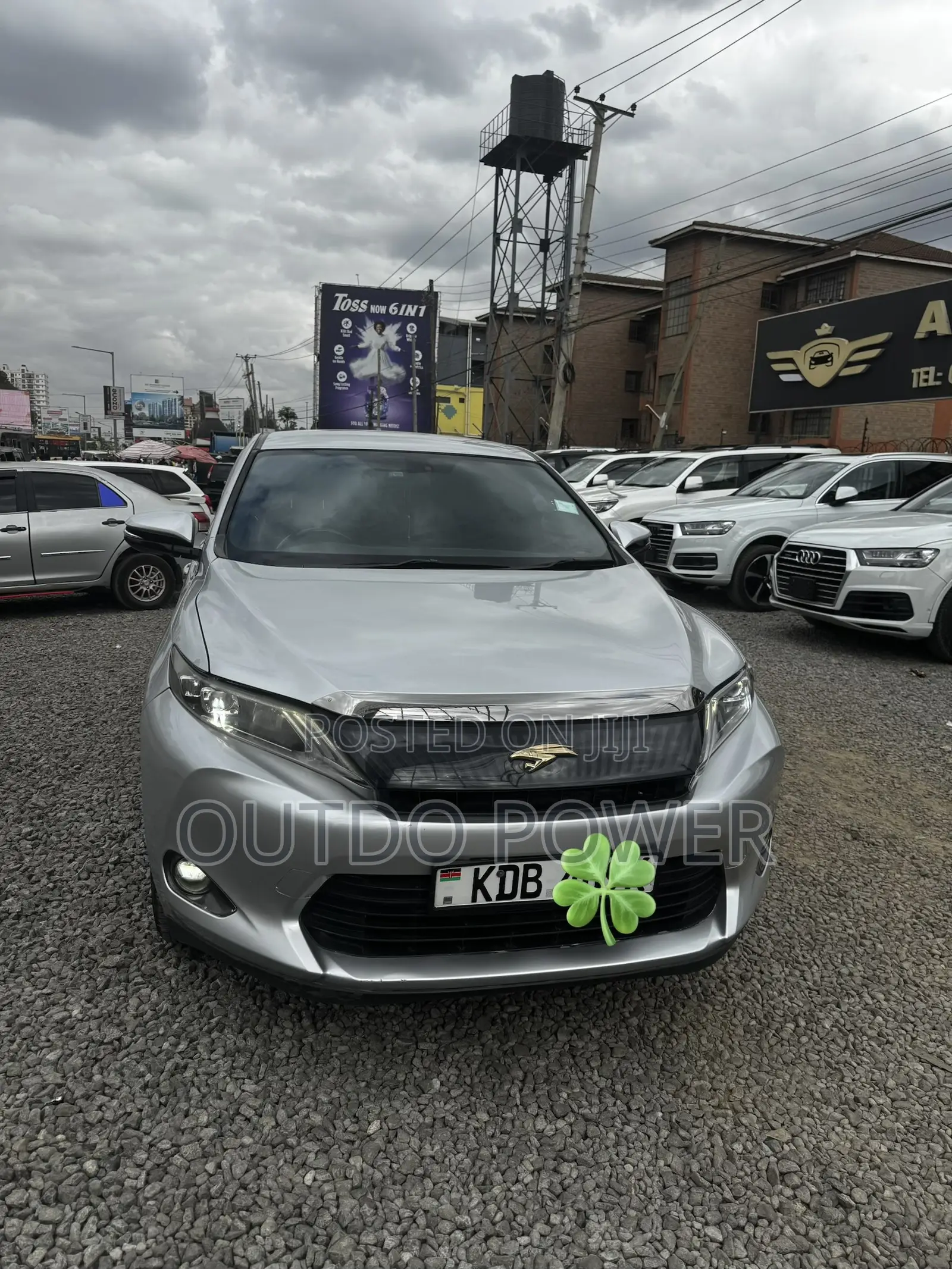 Toyota Harrier Premium 2013 Silver
