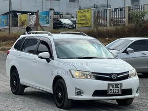 Toyota Corolla Fielder 1.5 Petrol FWD 2014 White