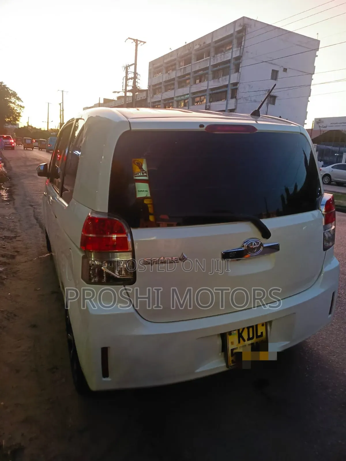 Toyota Spade 1.5 2016 White