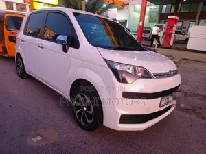 Toyota Spade 1.5 2016 White