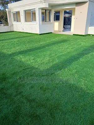 All -Weather Synthetic Grass for Outdoor Spaces 35mm