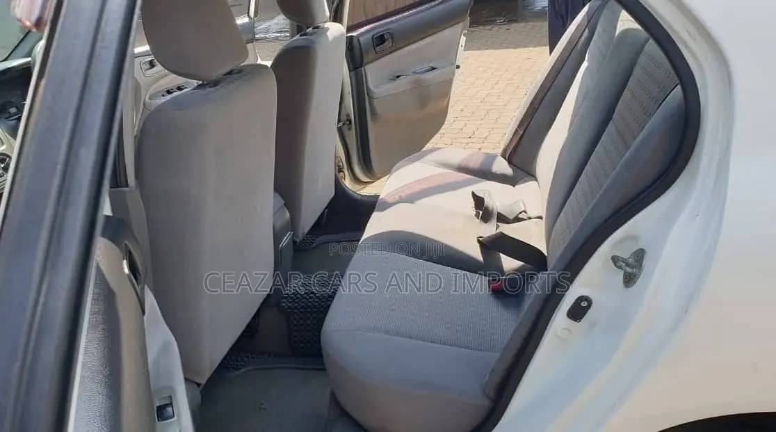 Mitsubishi Lancer 2004 White