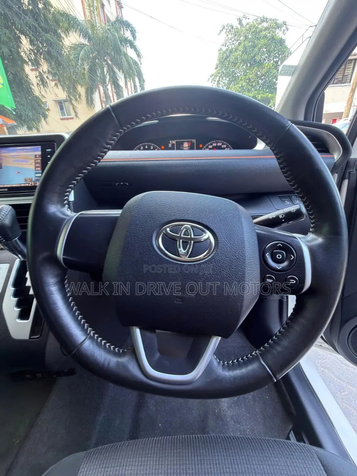 Toyota Sienta 2019 White