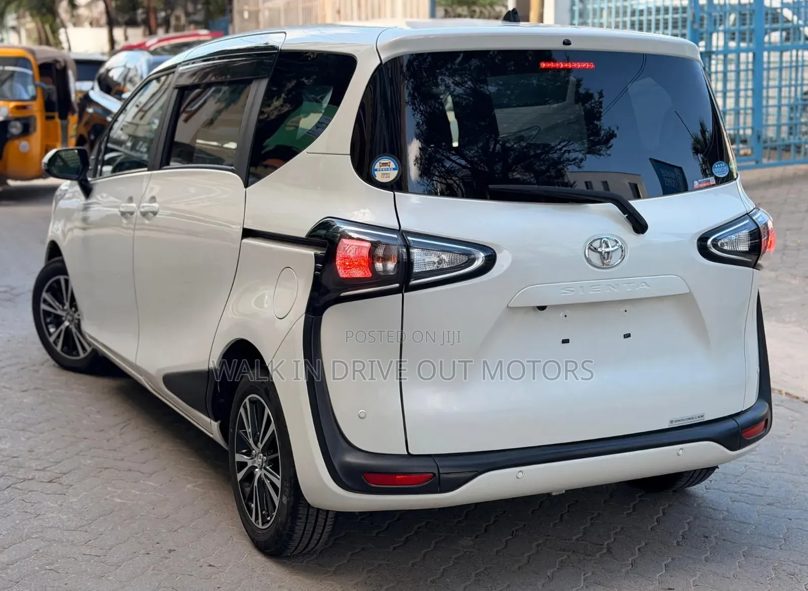 Toyota Sienta 2019 White