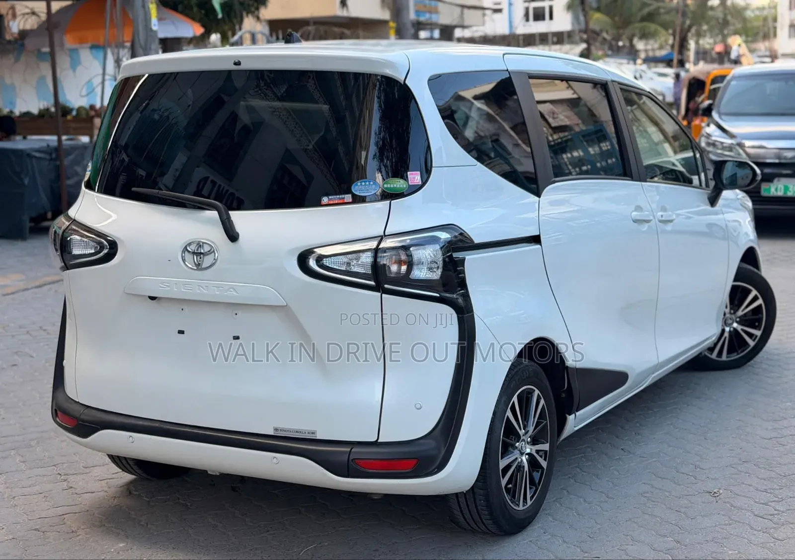 Toyota Sienta 2019 White