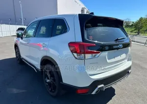 Subaru Forester 2025 Pearl