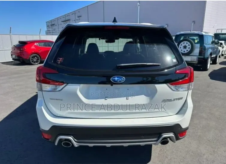 Subaru Forester 2025 Pearl