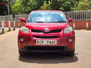 Toyota IST 2008 Red