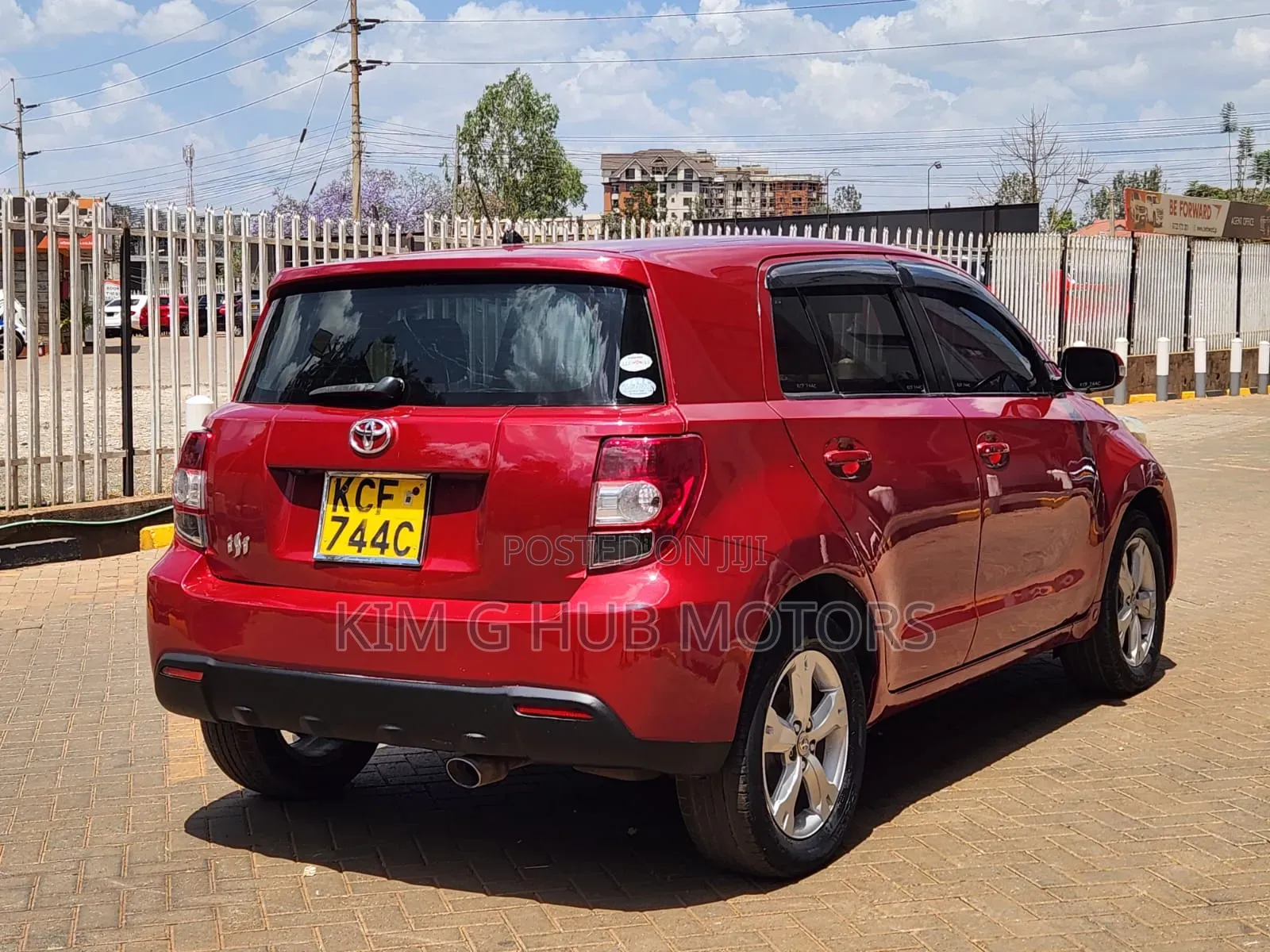 Toyota IST 2008 Red