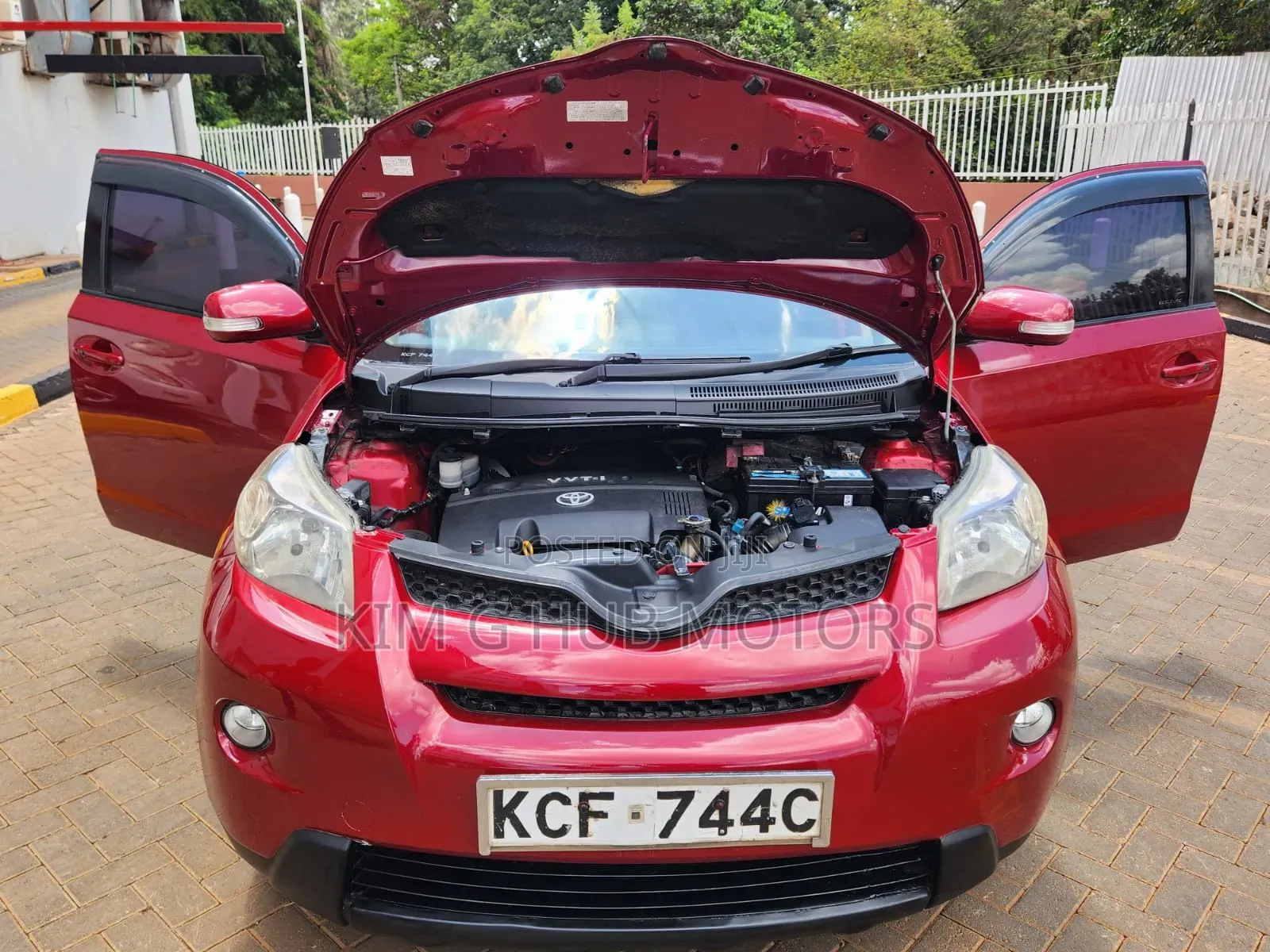 Toyota IST 2008 Red