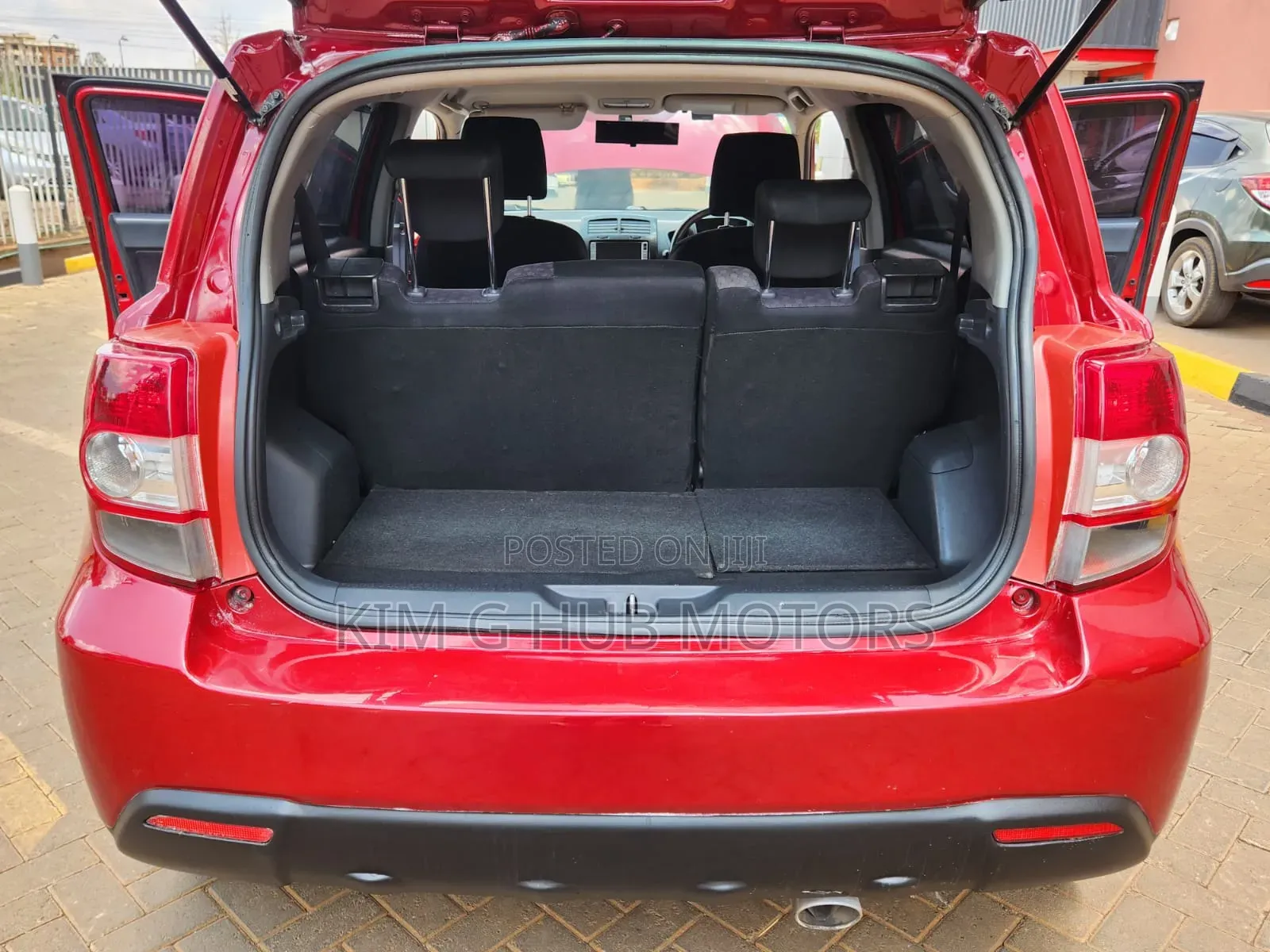 Toyota IST 2008 Red
