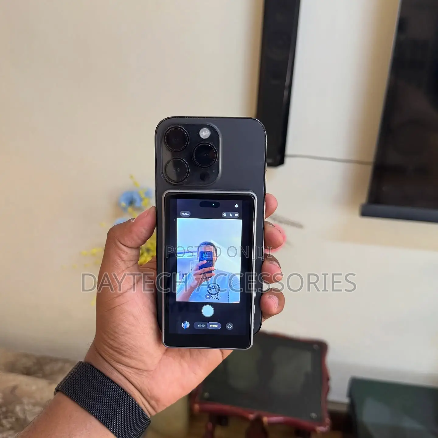 Magnetic Selfie Screen Wireless Display Rear Camera Screen Mirroring