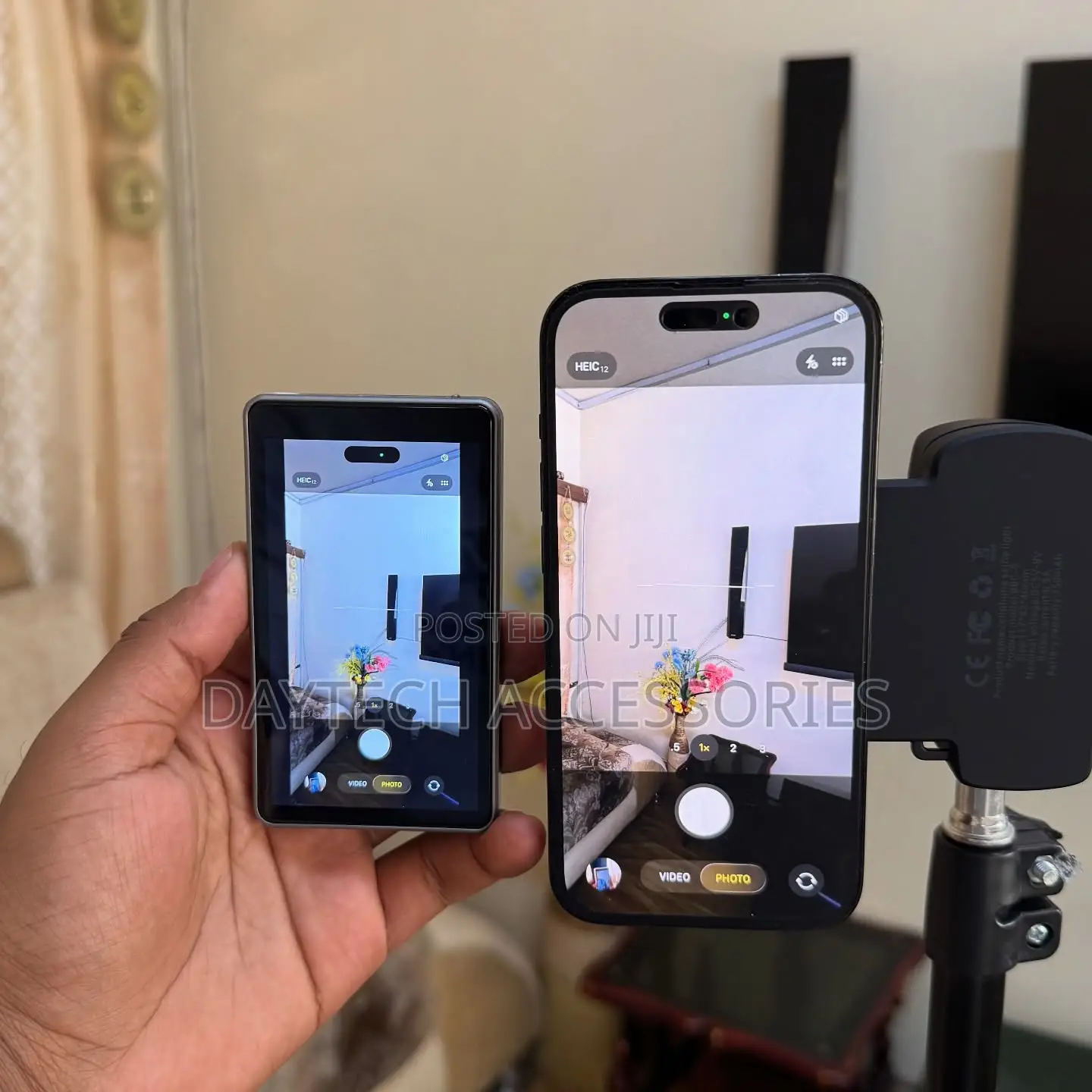 Magnetic Selfie Screen Wireless Display Rear Camera Screen Mirroring