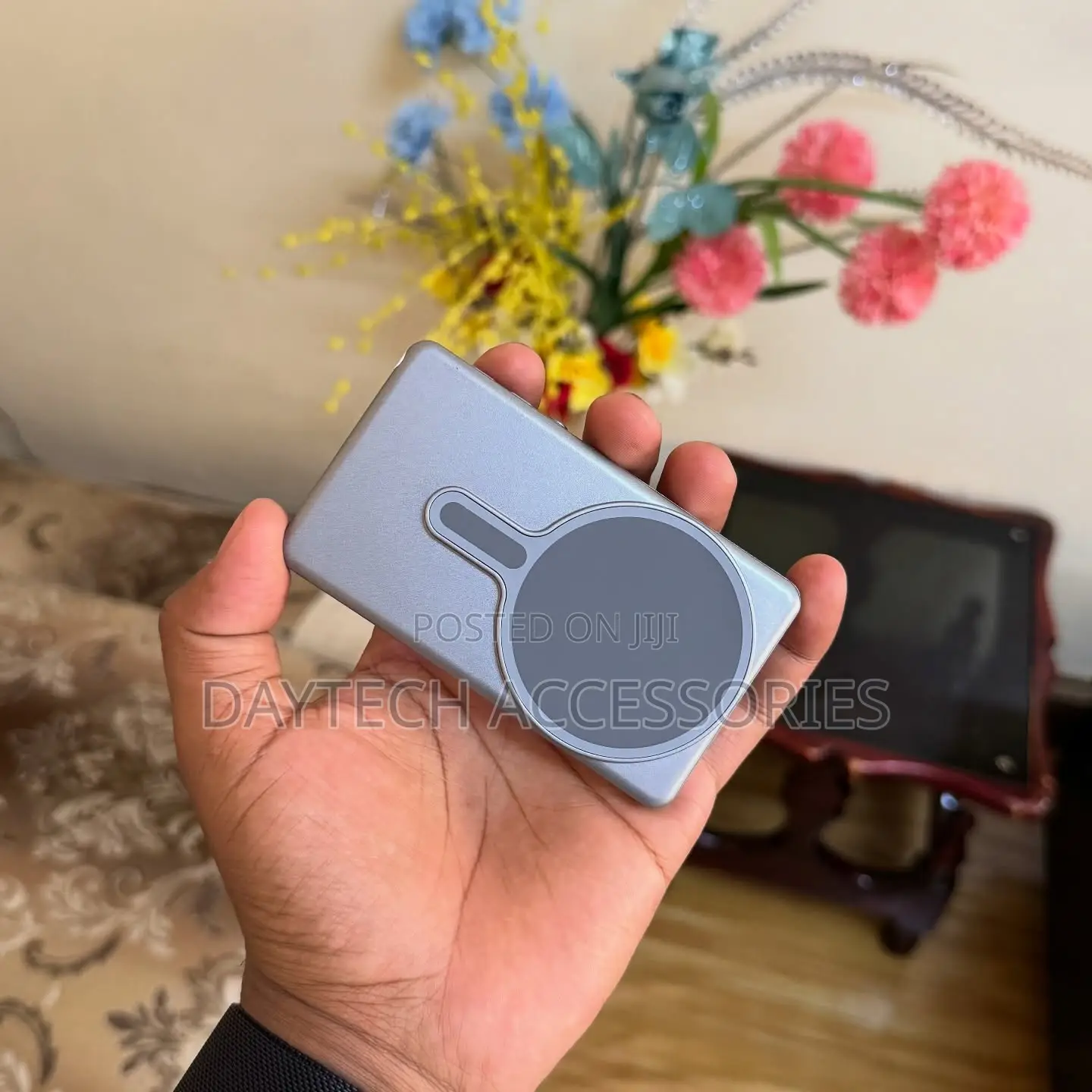 Magnetic Selfie Screen Wireless Display Rear Camera Screen Mirroring