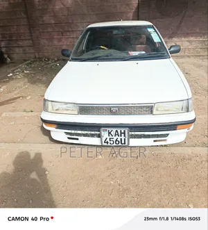 Toyota Corolla 1991 White