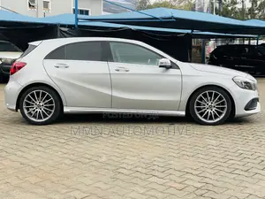Mercedes-Benz A-Class 2017 Silver