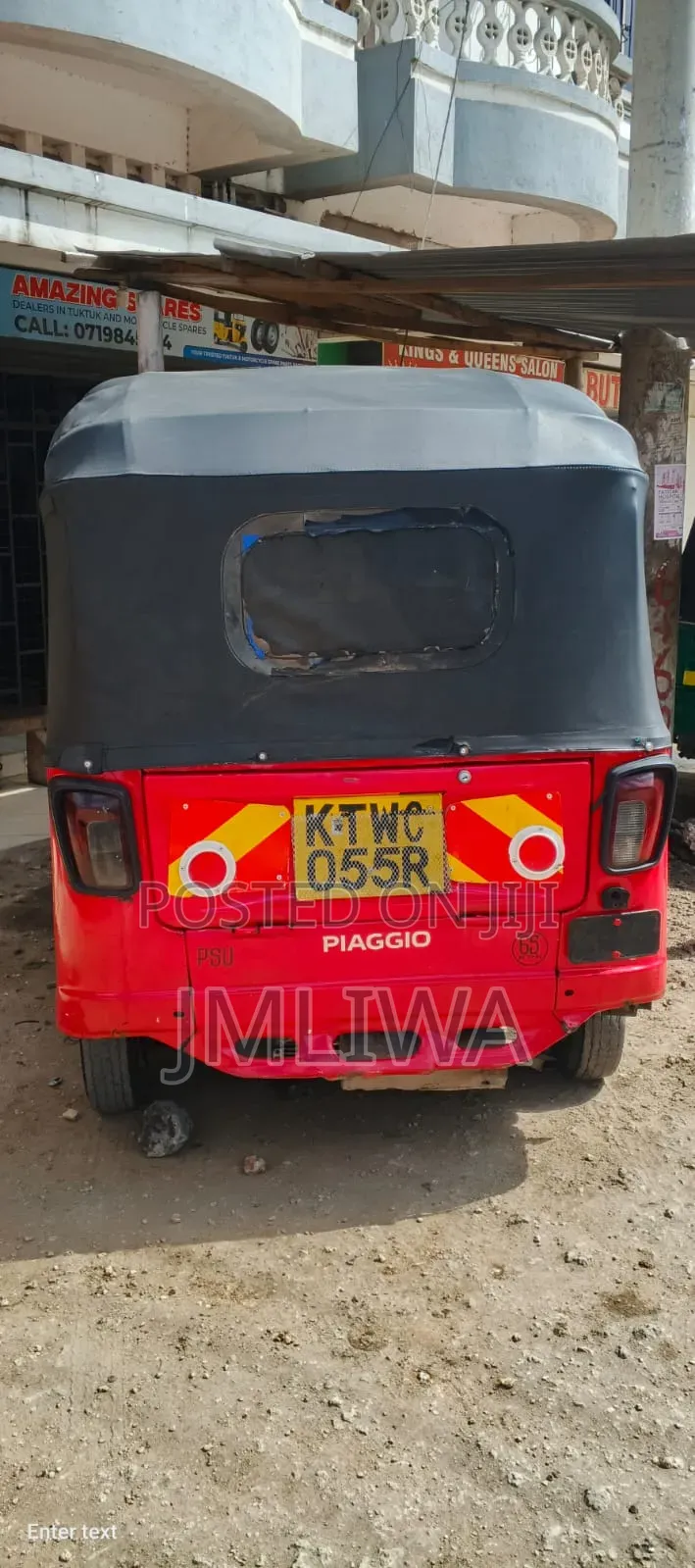 Piaggio 2022 Red