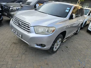 Toyota Kluger 2011 Silver