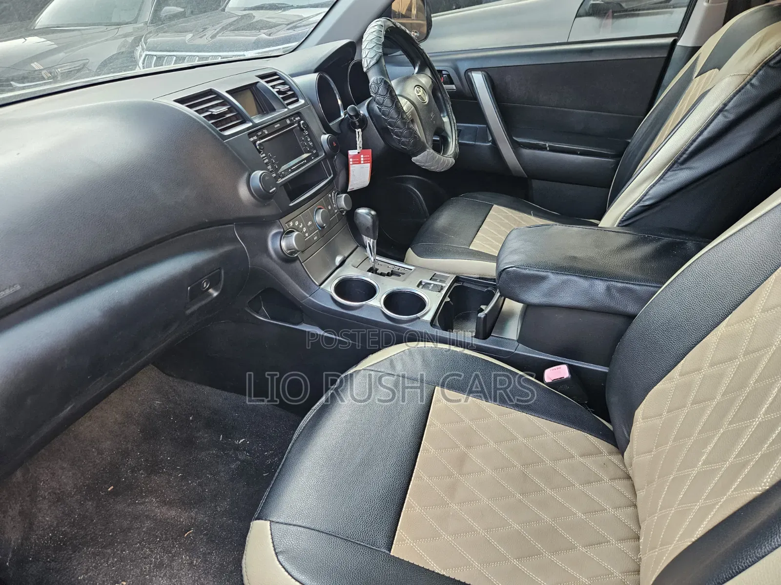 Toyota Kluger 2011 Silver