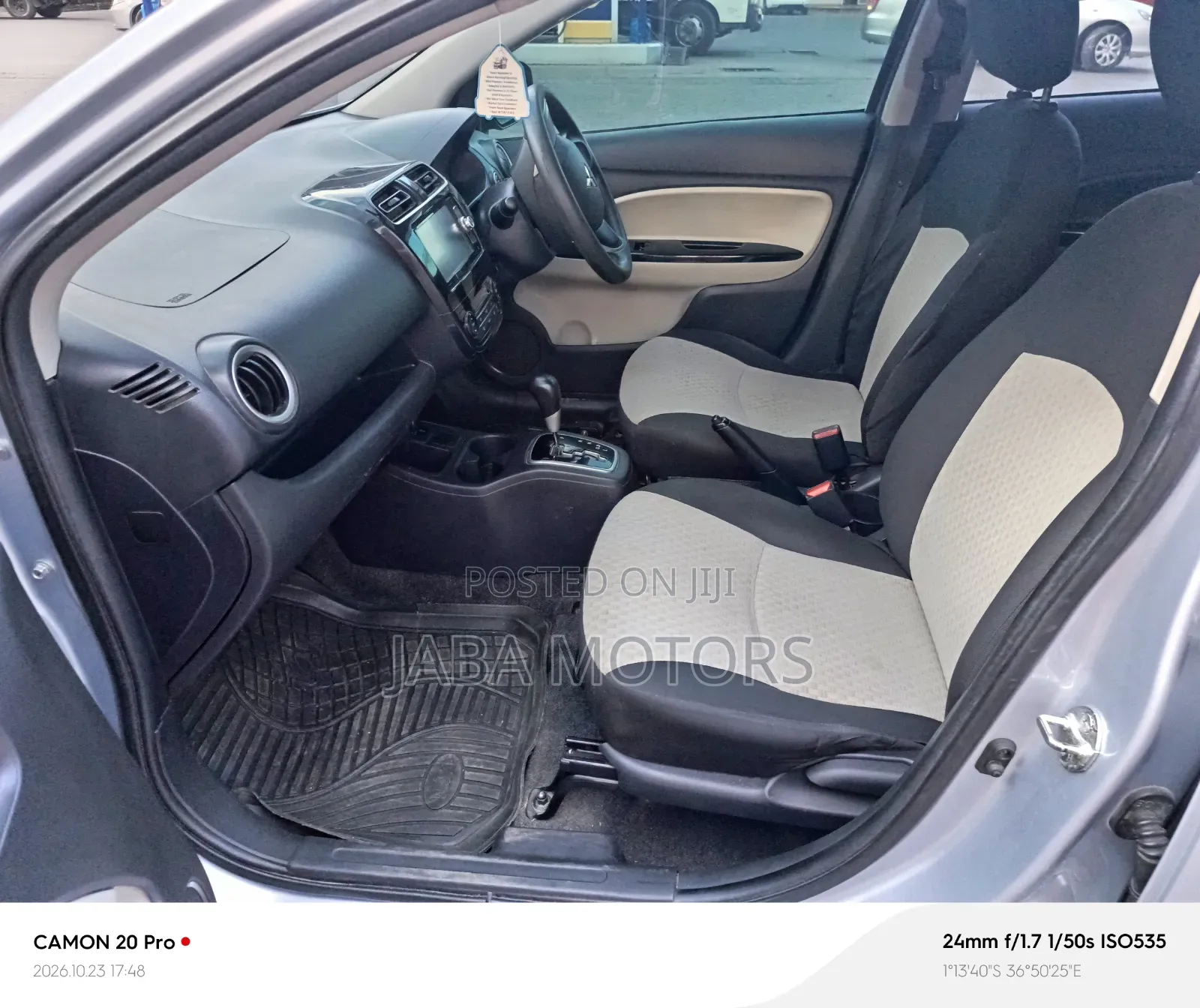 Mitsubishi Mirage 2017 Silver